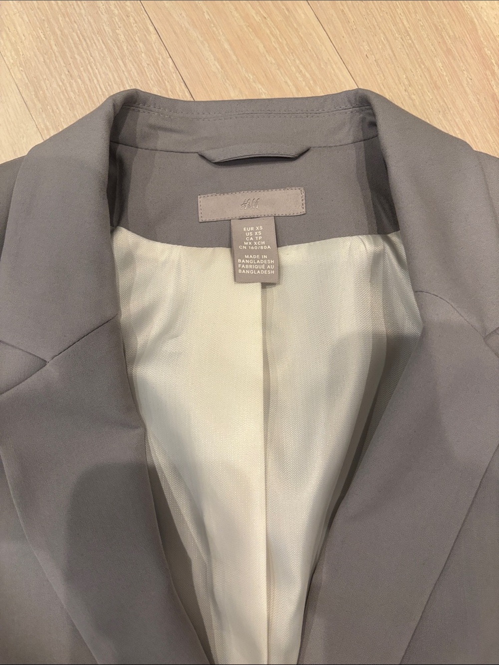 H&M Light Gray Women's Single-Button pantsuit - Picture 2 of 10